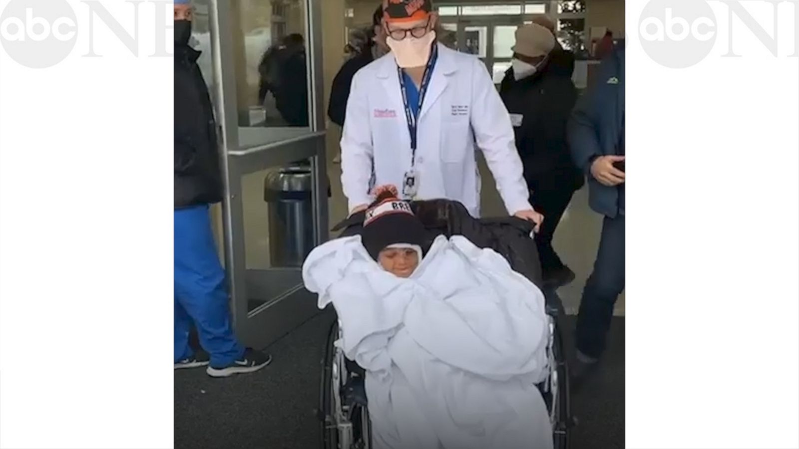 VIDEO: 6-year-old in the hospital gets time outside to touch snow for the first time ever!