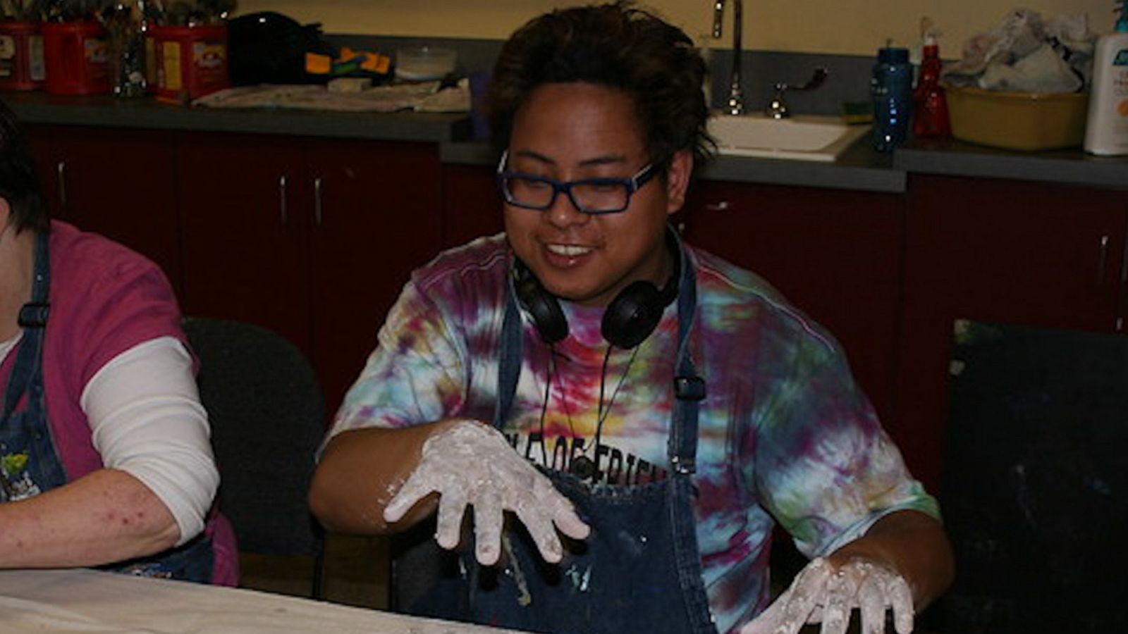 VIDEO:This artist has a disability, but neither the disability nor the pandemic can stop him