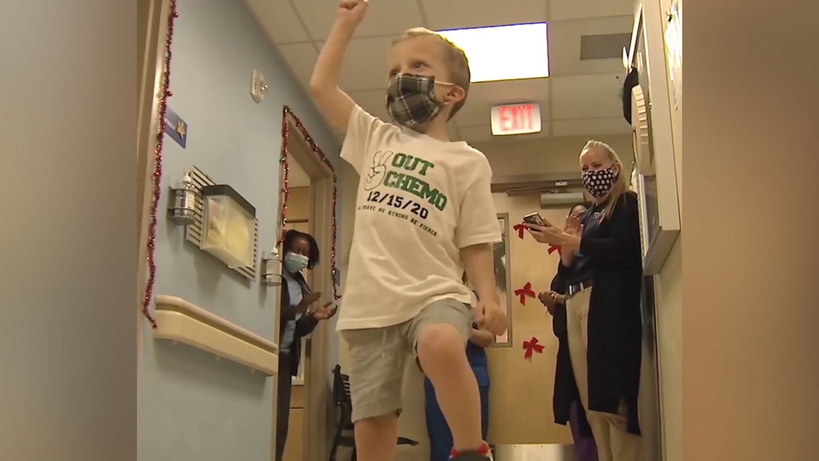 VIDEO: After 60 weeks of chemotherapy, 5-year-old rings in the end of treatment