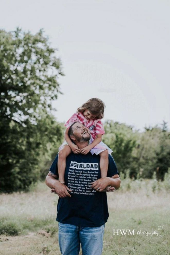 PHOTO: 6-year-old Ella Hindsley's gender reveal photo shoot. 