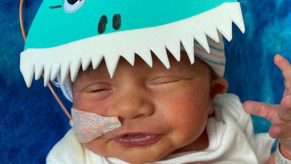 PHOTO: St Luke's hospital in Missouri is having "baby shark week."