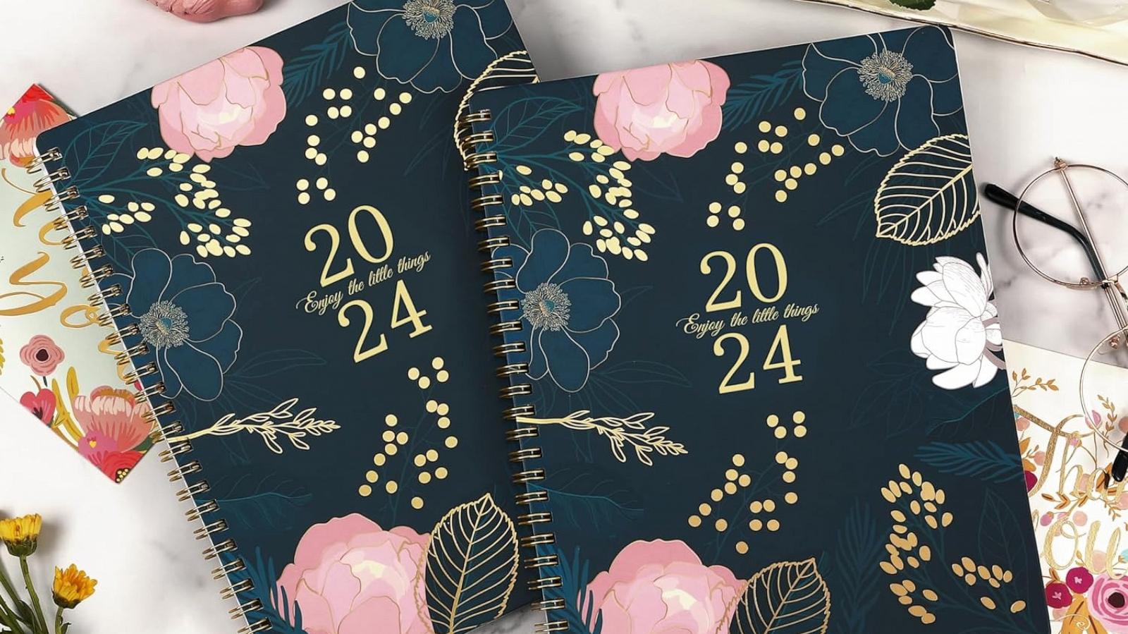 2024 MOM Digital Planner: Elevate Your Mom Life with our best Planner!