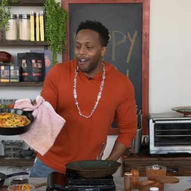 VIDEO: Make Kevin Curry’s breakfast and Tex-Mex pizzas healthy to ring in the New Year