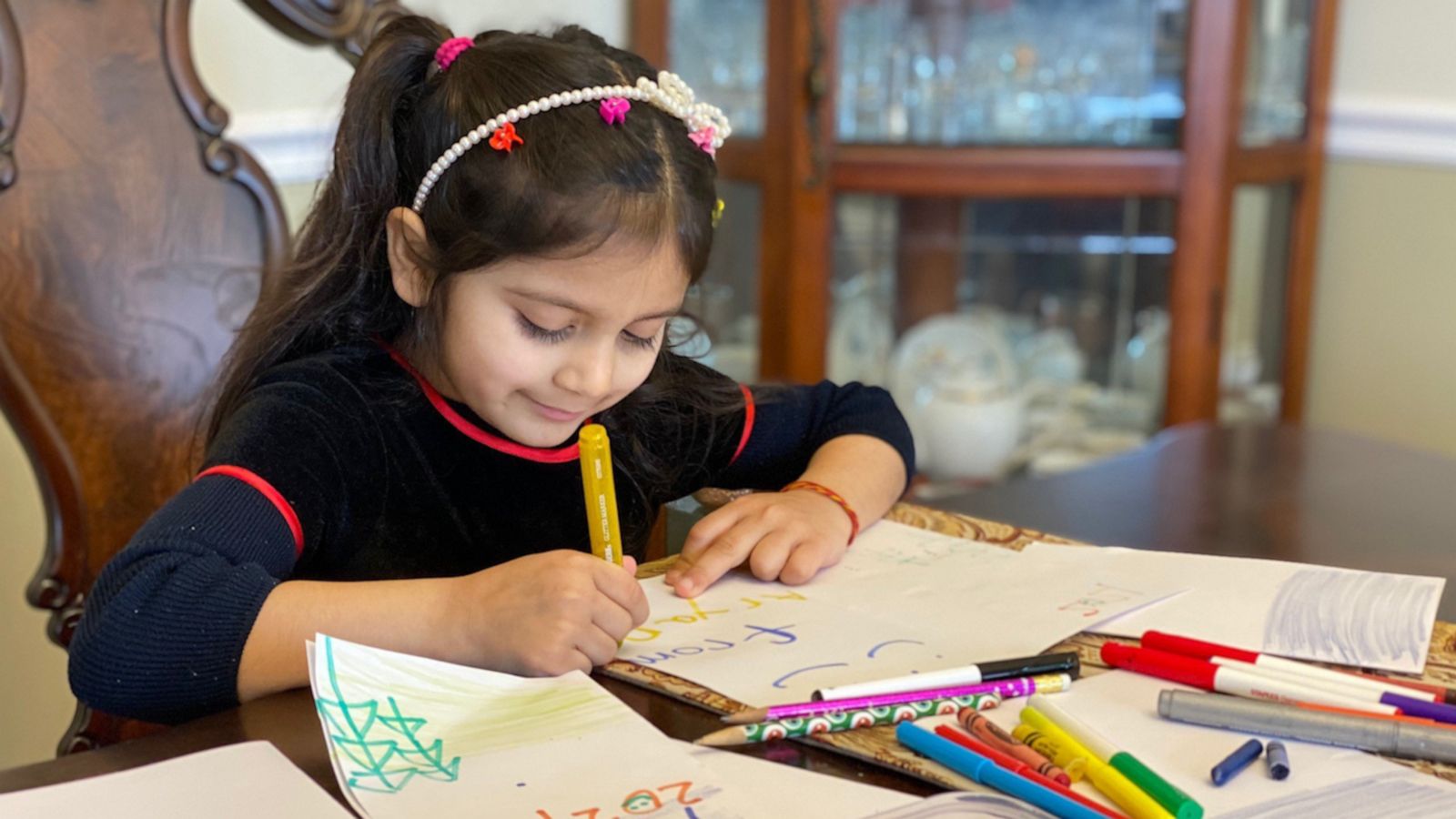 VIDEO: Five-year-old hand made New Year’s cards for nursing home resident