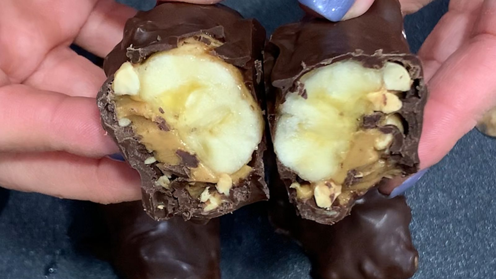 VIDEO: These chocolate covered peanut butter bananas are a healthy and easy snack