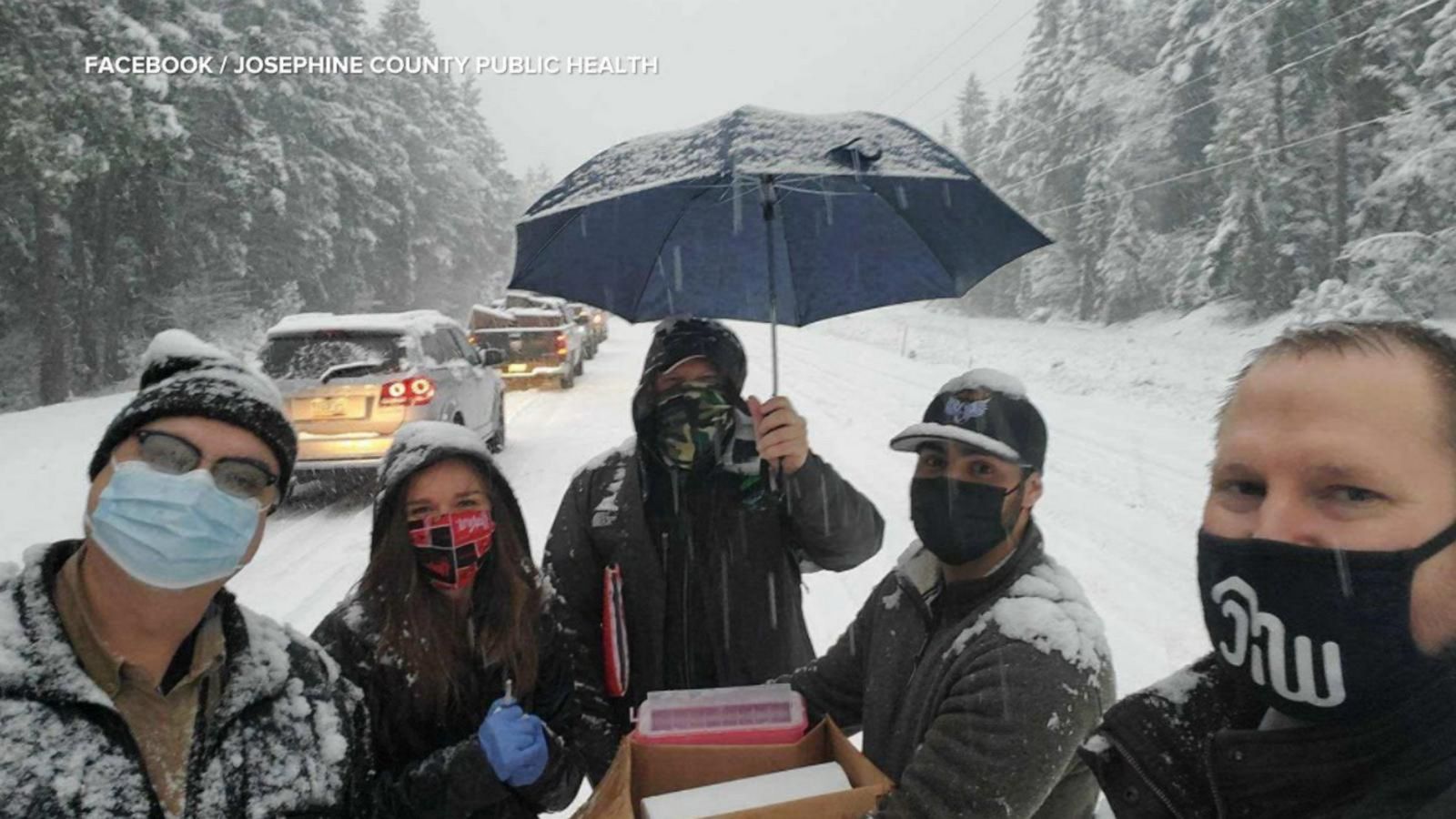 VIDEO: Drivers stranded in snowstorm get leftover COVID-19 vaccines