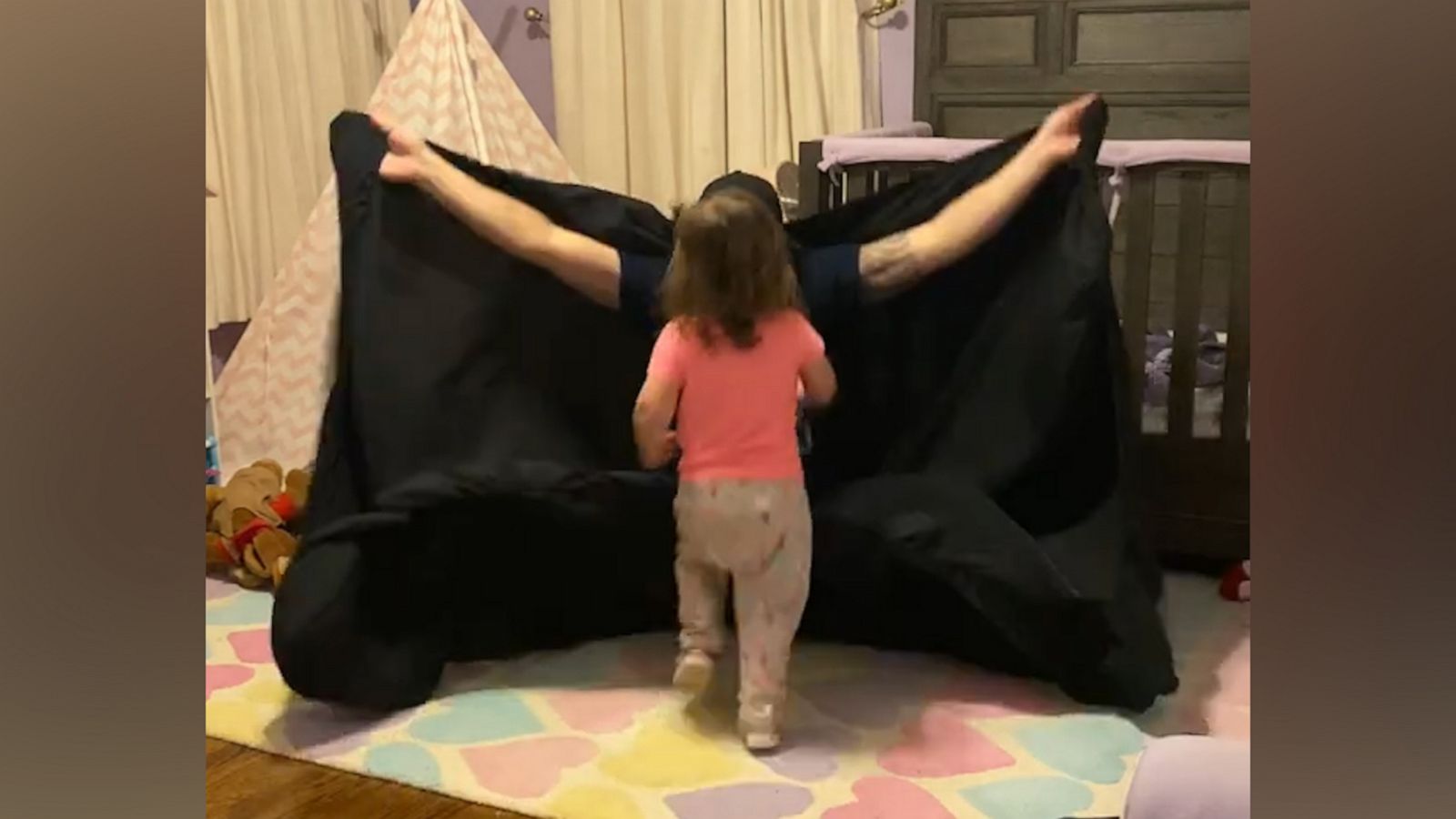 VIDEO: Dad daughter duo laugh hysterically in Fitted Sheet Challenge