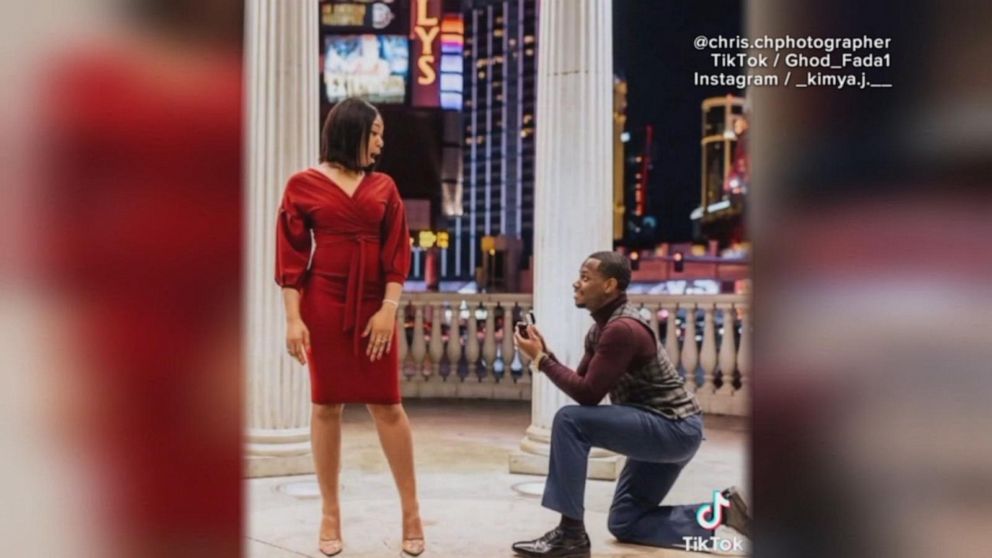 Couples Photoshoot Turns Into Surprise Proposal Gma