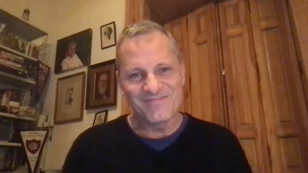 VIDEO: Viggo Mortensen talks 'Falling' directorial debut