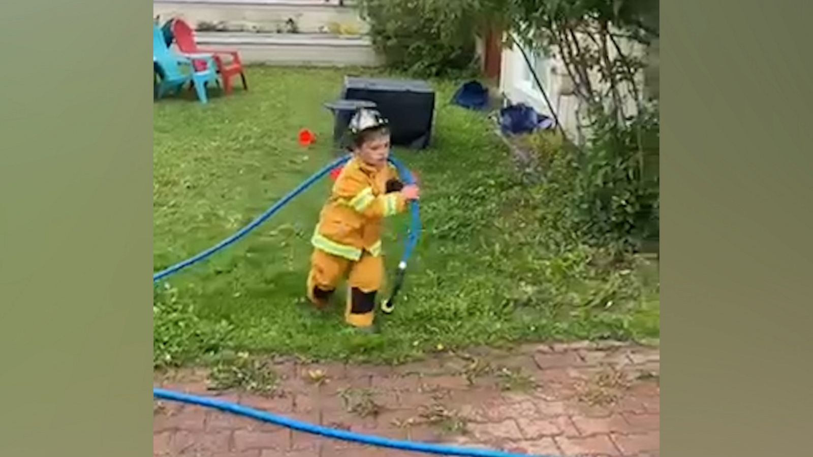 VIDEO: 5-year-old practices fire drills with his firefighter Dad