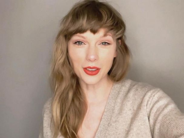 Taylor Swift Celebrates Her Fans With Love Story Taylor S Version Gma