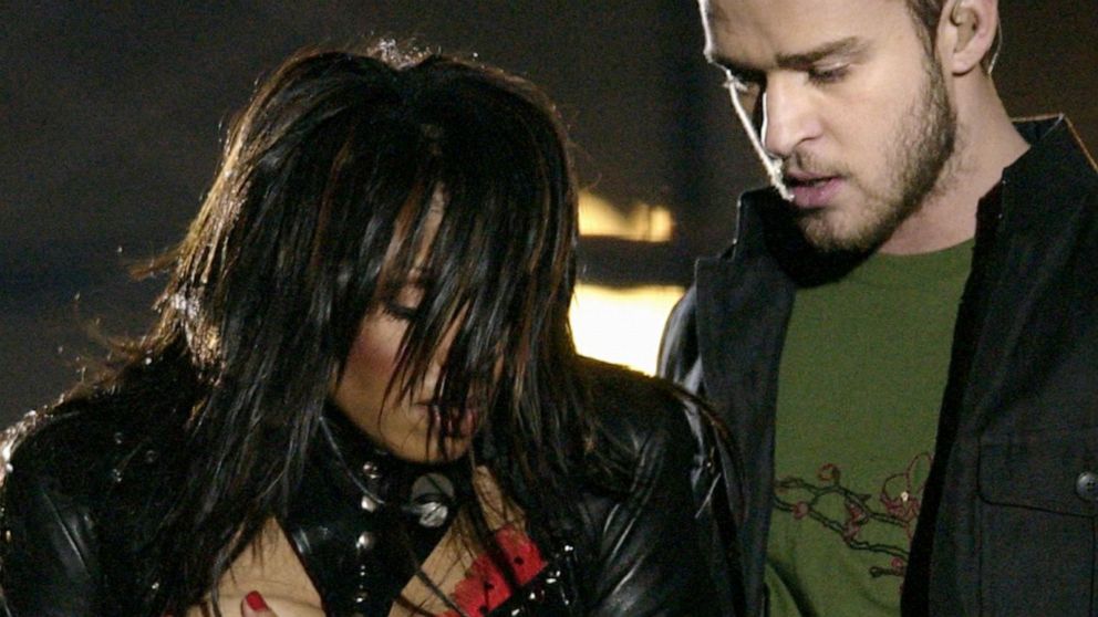 Justin Timberlake apologizes to Britney Spears and Janet Jackson