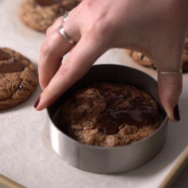 VIDEO: Have you ever tried scooting your chocolate chip cookies? 