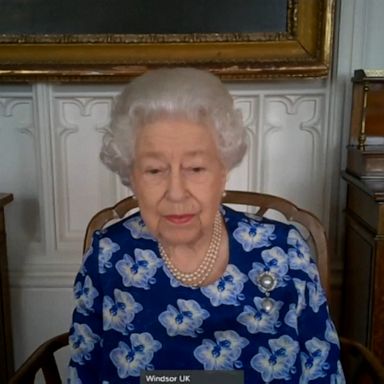 VIDEO: Queen Elizabeth II meets with Royal Voluntary Service to say thanks 