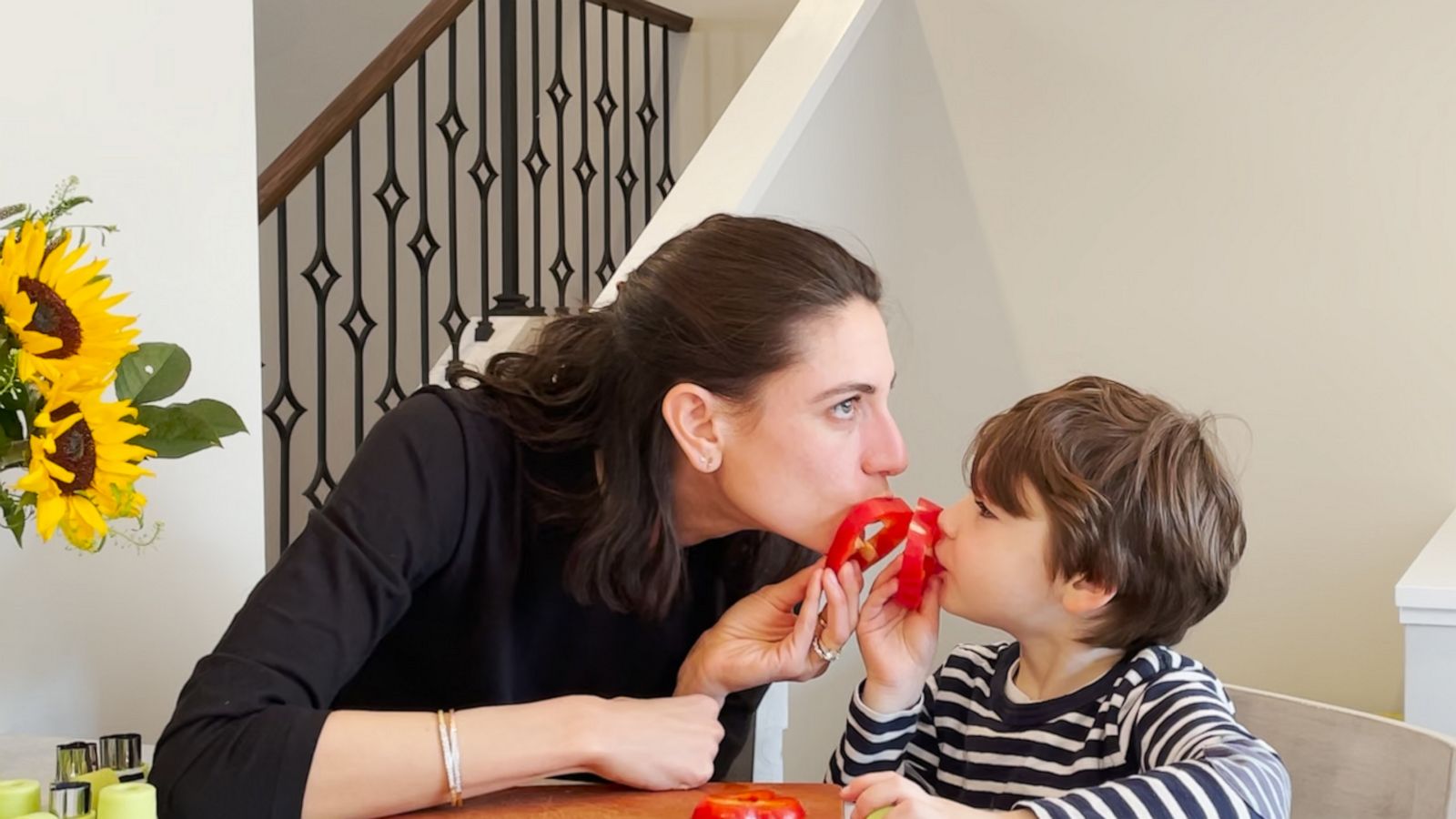 VIDEO: If your kid is a ‘picky eater,’ it’s normal, here’s ways to help them eat more foods