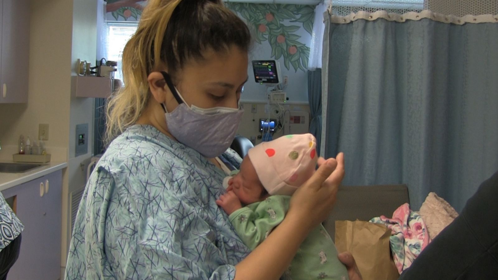 VIDEO: NICU baby goes home nearly 2 months after emergency C-section due to mom's severe COVID-19