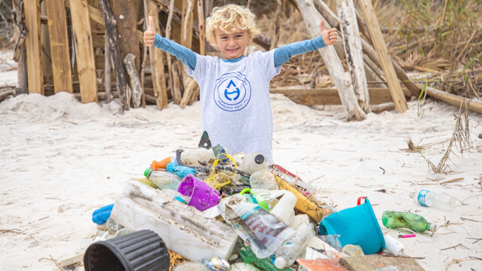 VIDEO: Little boy is on a big mission to keep his local beach clean