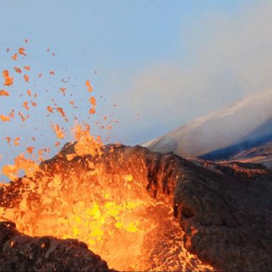 VIDEO: Scientists race to rare volcanic eruption in Iceland