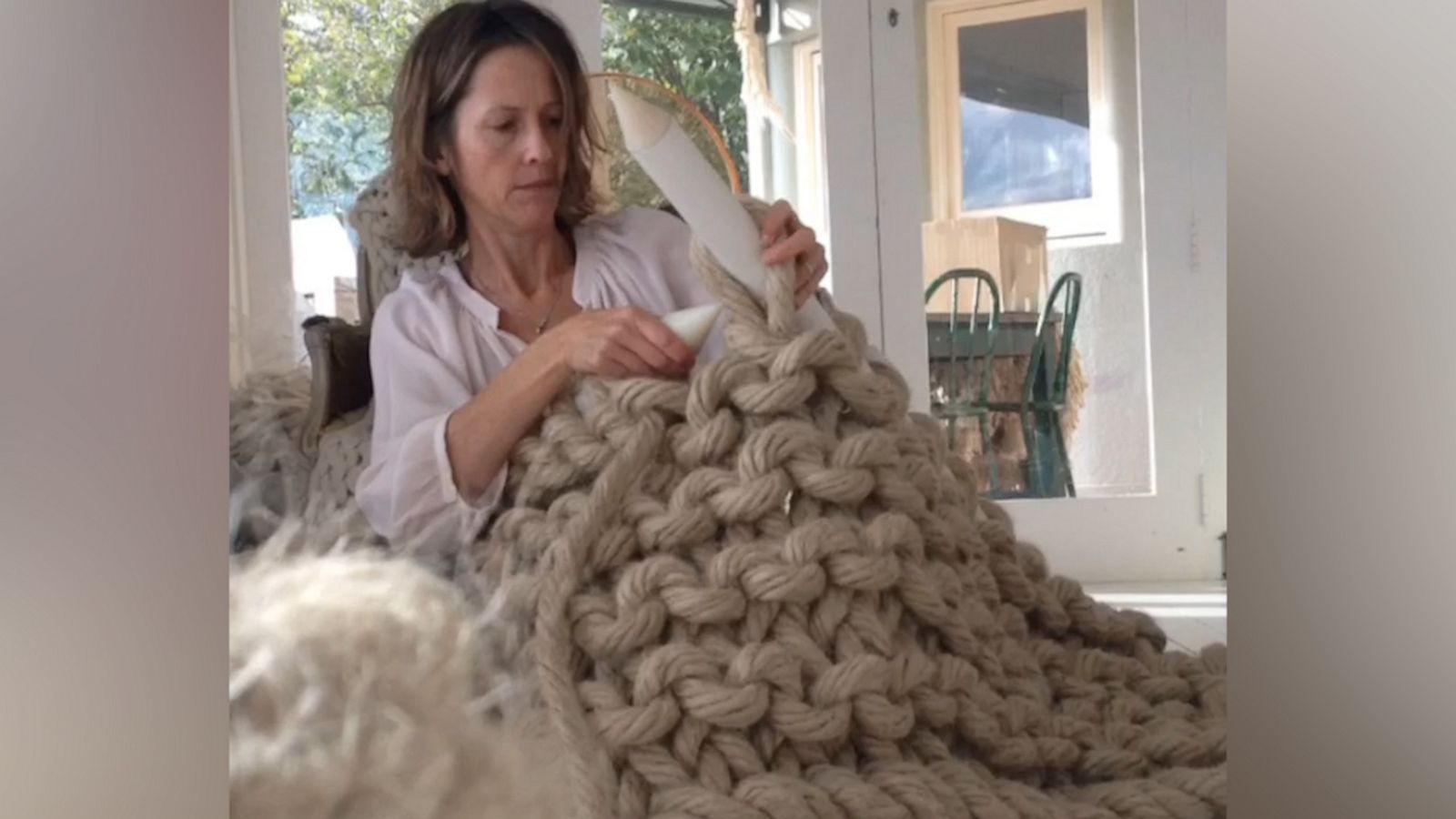 VIDEO: Giant knitting art helped mom overcome depression and grief