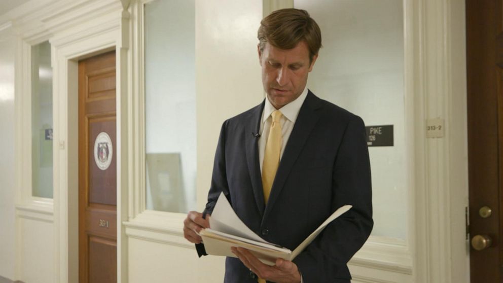 Tennessee Gov Signs Transgender Bathroom Bill For Schools Abc News