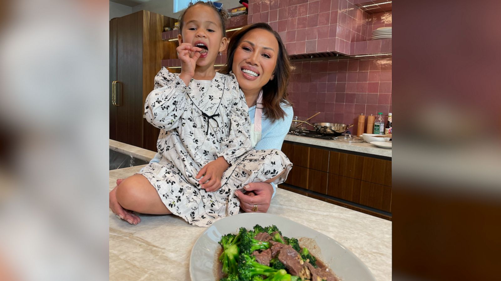 VIDEO: Chrissy Teigen’s mom makes delicious broccoli beef for her granddaughter Luna