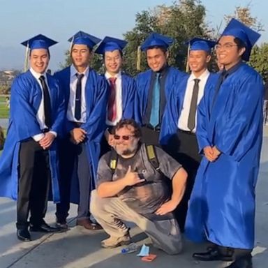 VIDEO: Jack Black poses for graduation shot with students 