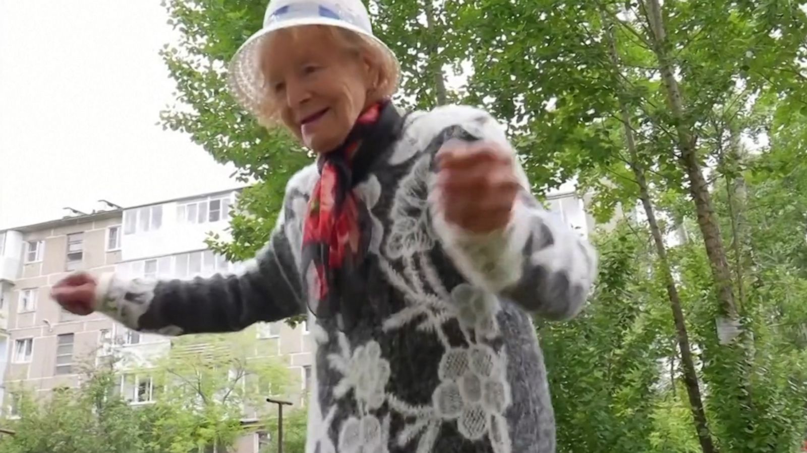 VIDEO: Russian grandma dances her way through cleaning up her community
