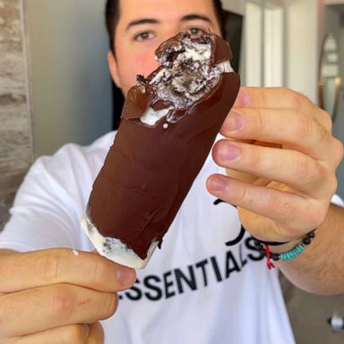 VIDEO: Turn a pack of Oreos into a creamy, chocolatey popsicle 