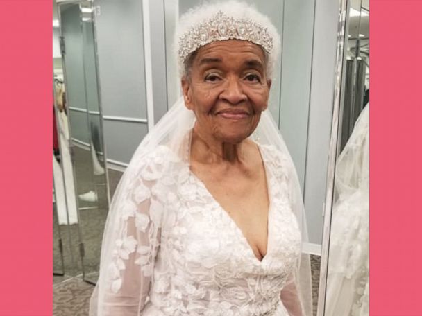 94-year-old grandma's dream comes true of wearing a wedding dress