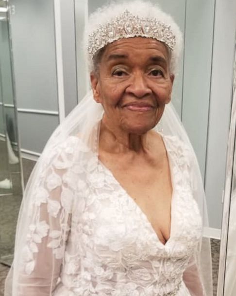 94 year old grandma s dream comes true of wearing a wedding dress Good Morning America