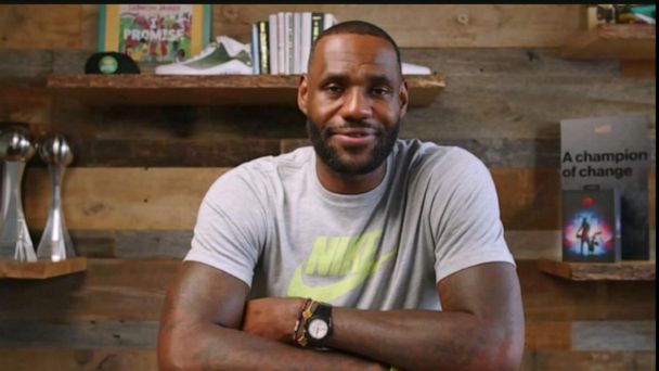 Watch LeBron James team up with Looney Tunes cast in first 'Space