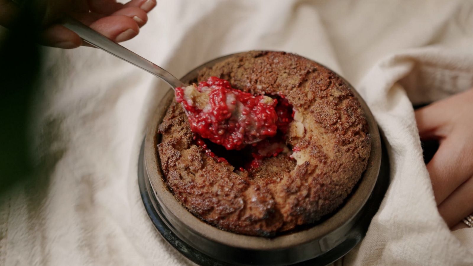 VIDEO: How to make mouth-watering Jelly Donut Baked Oats at home