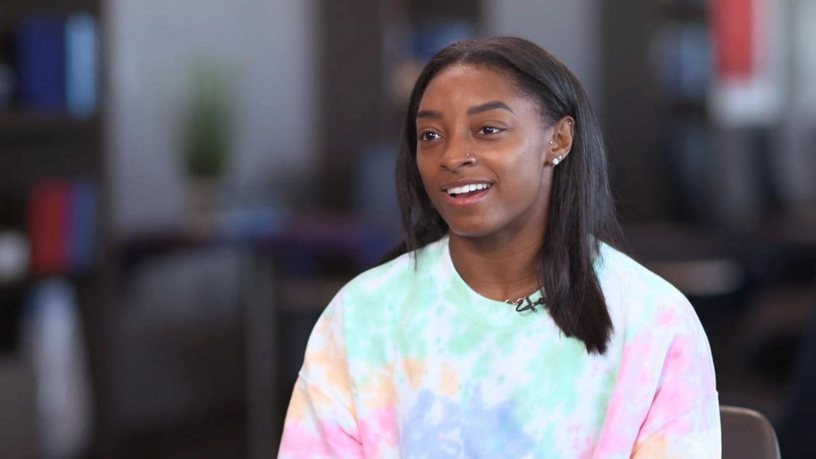 VIDEO: Simone Biles heads to Tokyo and weighs in on Team USA's medal hopes