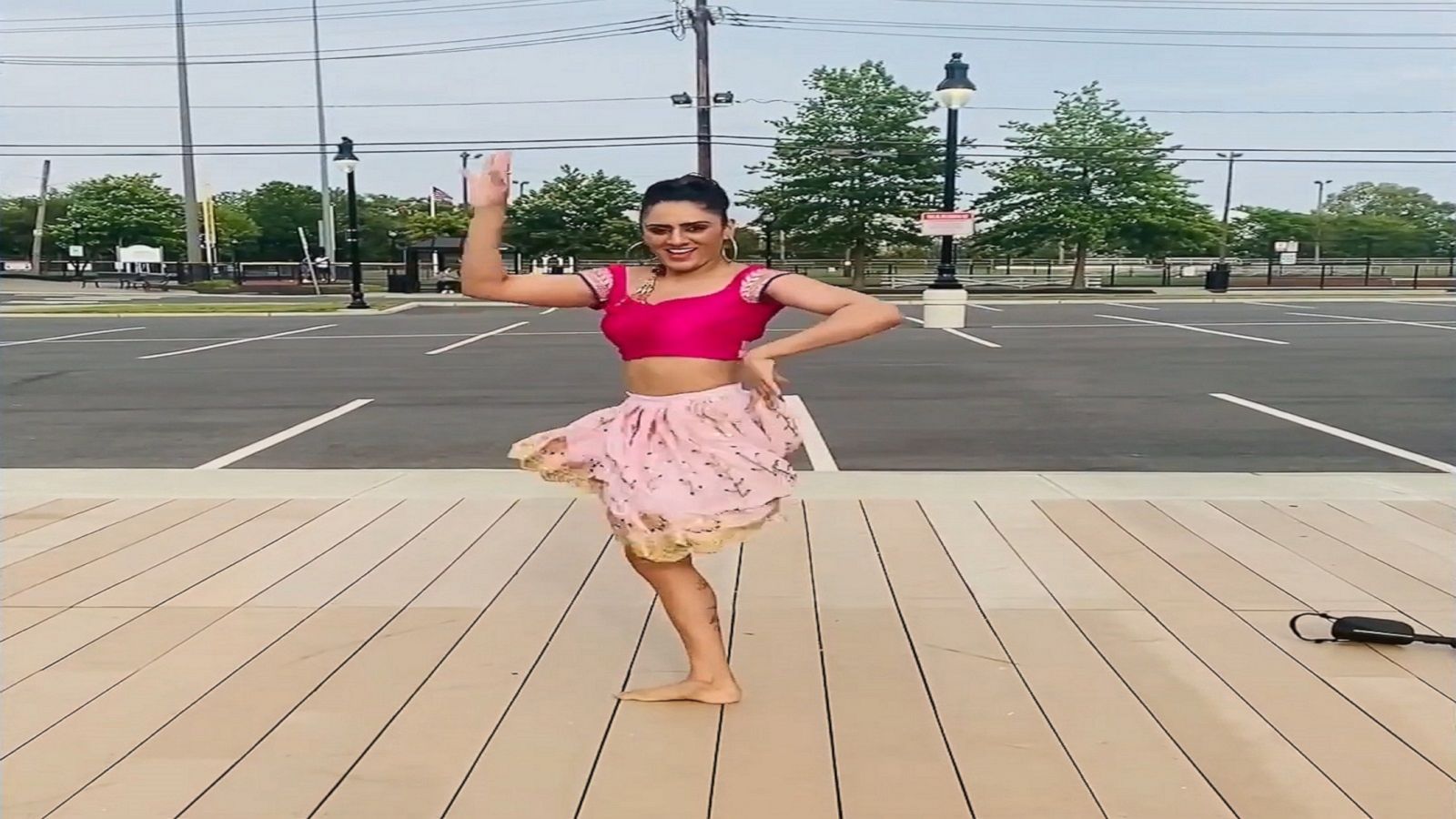 VIDEO: Woman slays Bollywood dance, and we are in awe