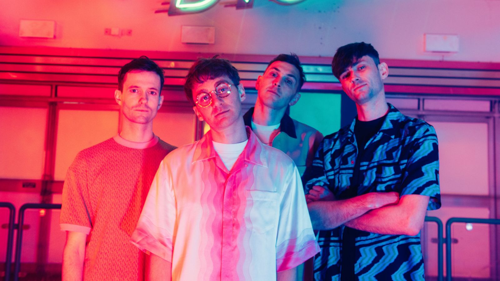 VIDEO: Glass Animals lead singer breaks down meaning behind 'Heat Waves' hit song