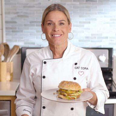 VIDEO: Follow this easy recipe to make a 'copycat' McDonalds BigMac burger at home