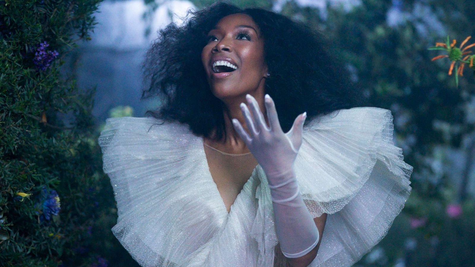 PHOTO: Brandy will release her music video for her single "Starting Now" during the “Disney Princesses Remixed – An Ultimate Princess Celebration.”