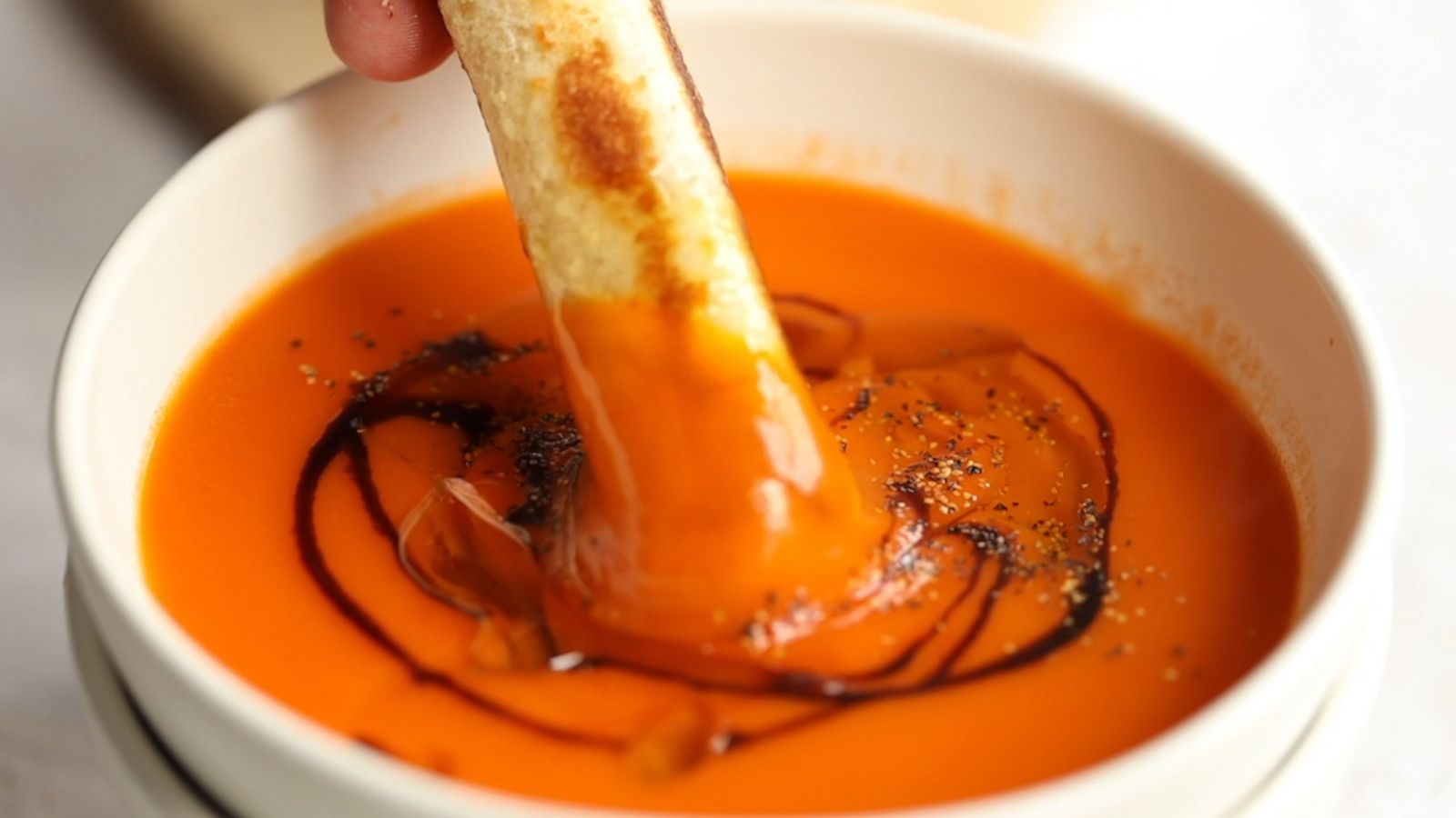 VIDEO: These gooey cheese rollups are perfect to dunk in any soup