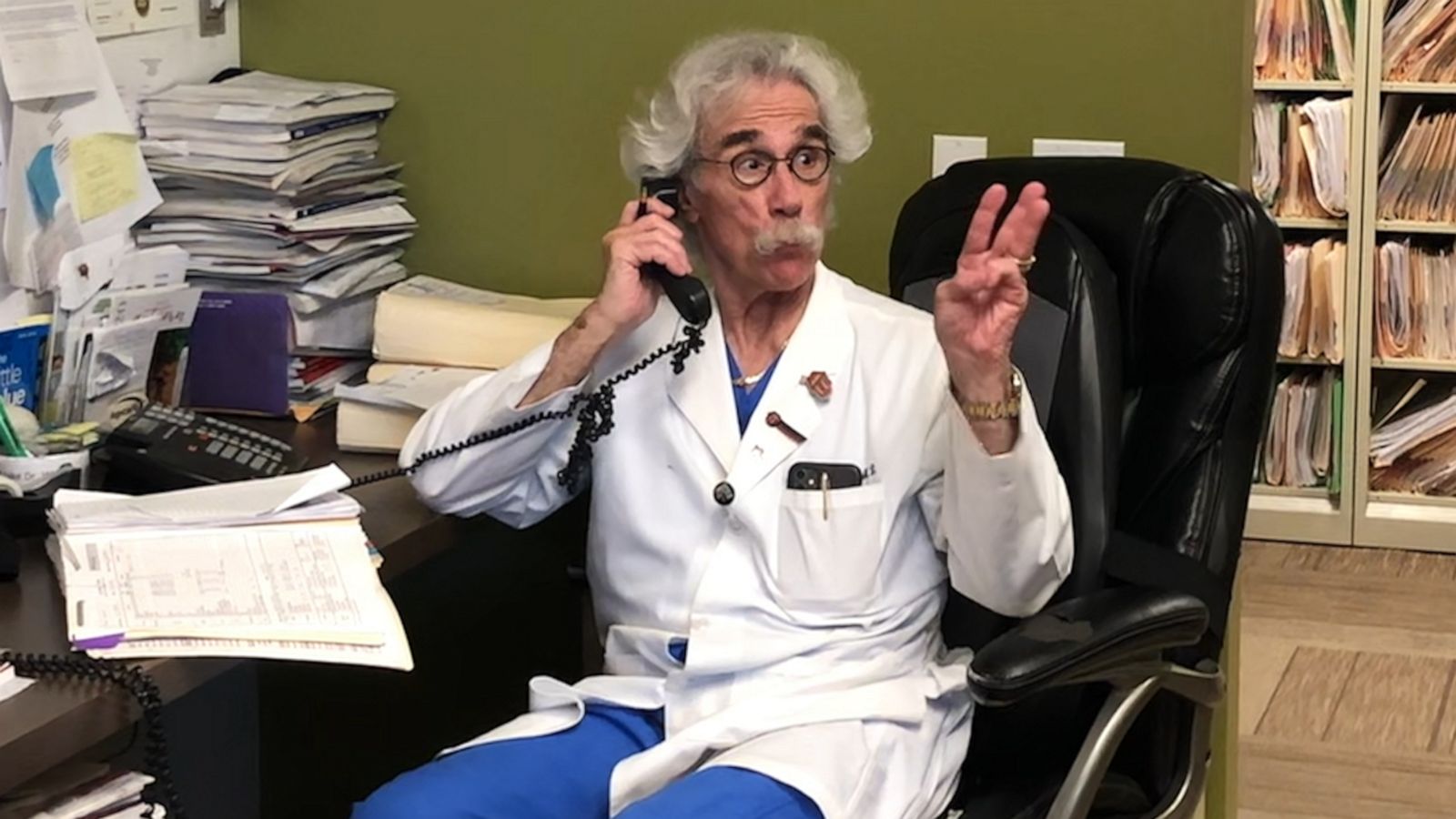 VIDEO: Fertility doctor surprises IVF patients with celebratory pregnancy phone calls