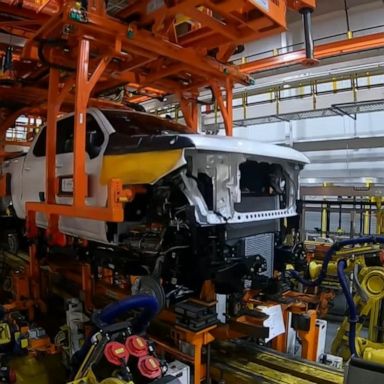 VIDEO: GM temporarily shuts down more than half of North American plants