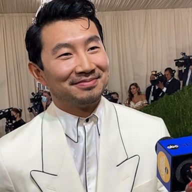 VIDEO: ‘Shang-Chi’ star Simu Liu makes his MET Gala debut