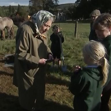 VIDEO: Queen Elizabeth II and her son Prince Charles plant a tree for her Platinum Jubilee