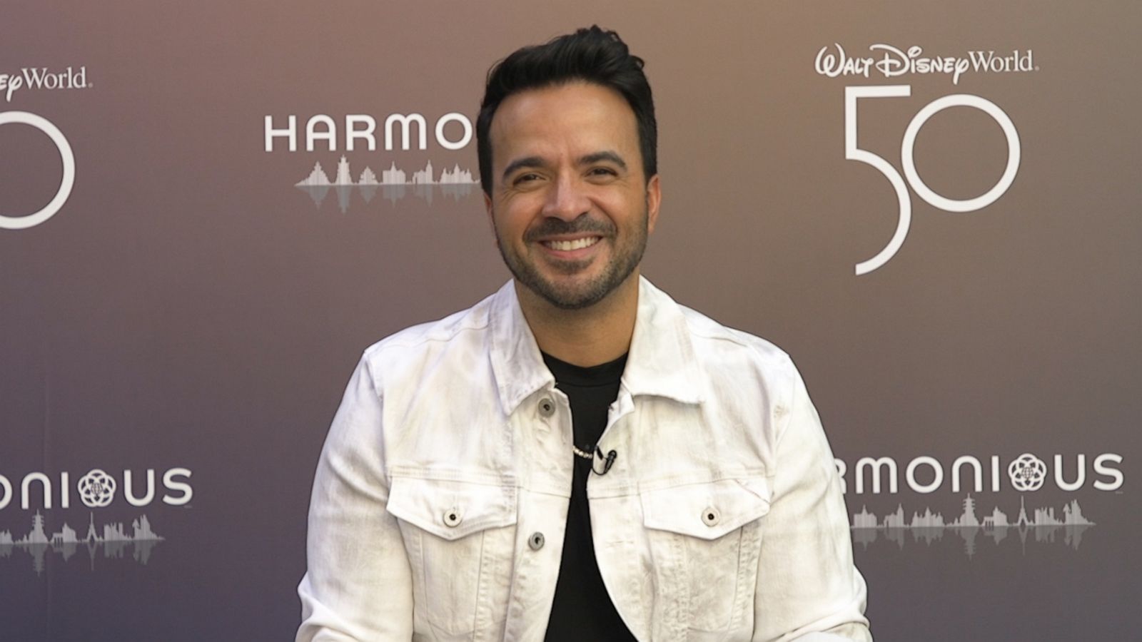 VIDEO: Luis Fonsi celebrates Disney World's 50th Anniversary