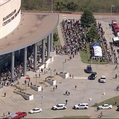 VIDEO: 4 injured in Texas school shooting, teen in custody