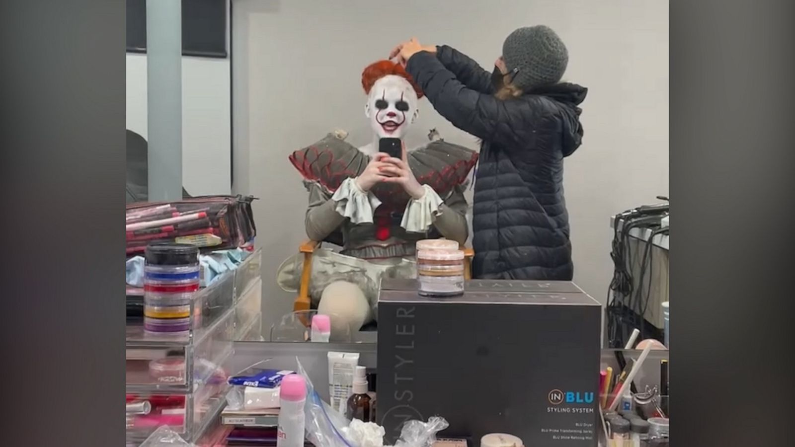 VIDEO: Behind the scenes with JoJo Siwa as she transforms into Pennywise on 'DWTS'