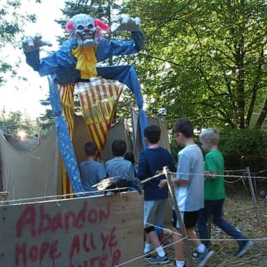 VIDEO: NJ Halloween maze 