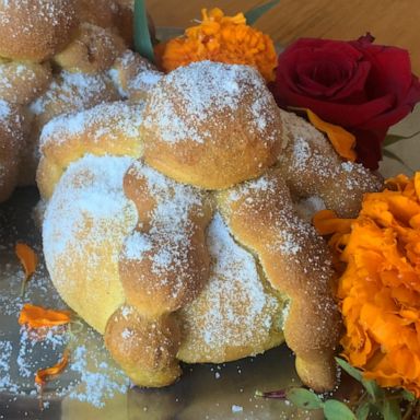 VIDEO: How to make Pumpkin Spice Pan de Muerto 