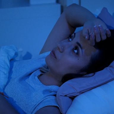 VIDEO: No more lying awake in bed with these 5 tips to help break 'junk sleep' habits