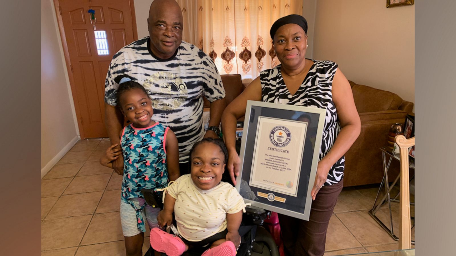VIDEO: Meet Guinness World Record's shortest living woman non-mobile
