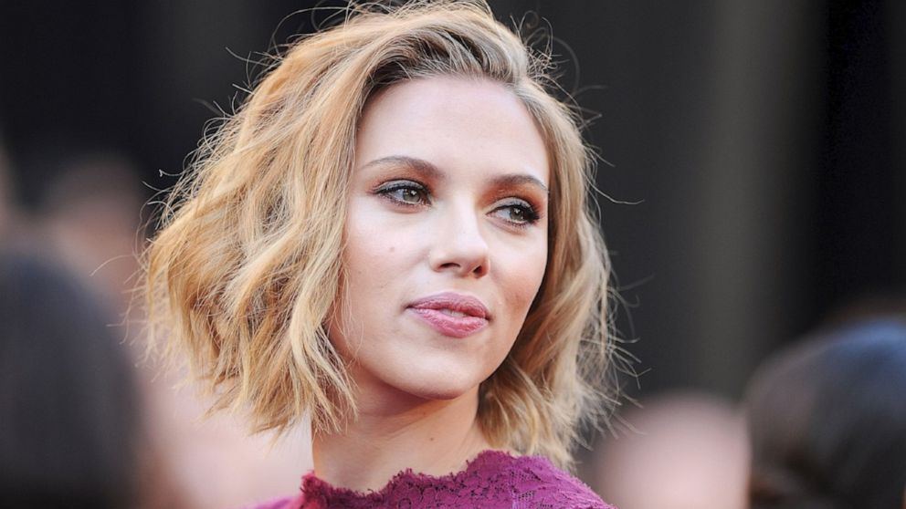 Asteroid City' premiere: Scarlett Johansson and more looks from  star-studded carpet - ABC News